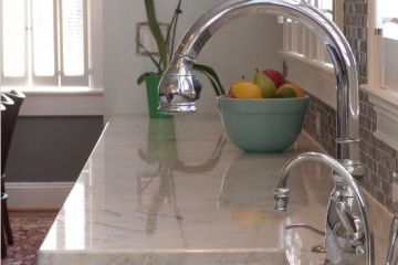 carrara bianco marble